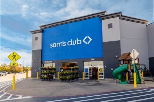 outside view of sam's club in Brookfield